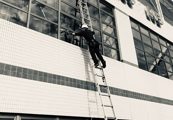 Building Exterior Cleaning